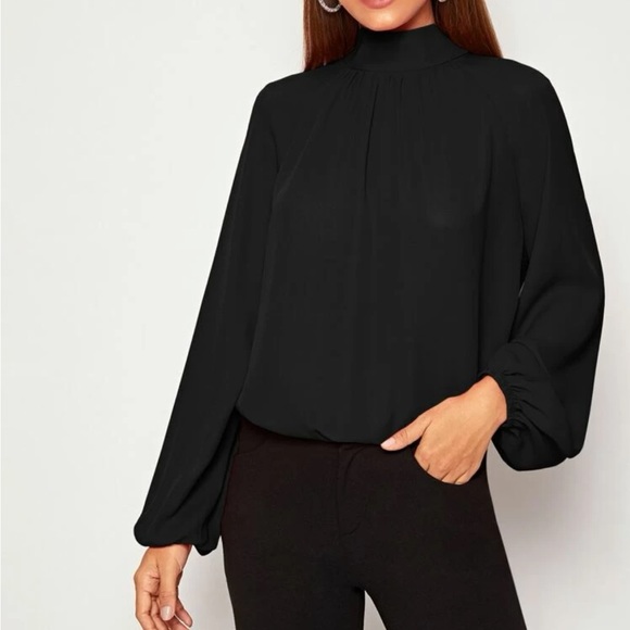 Tie Back Raglan Sleeve Dip Hem Top - Picture 2 of 9